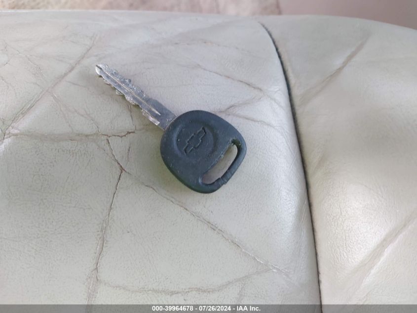 2003 Chevrolet Tahoe Lt VIN: 1GNEC13Z63R255899 Lot: 39964678