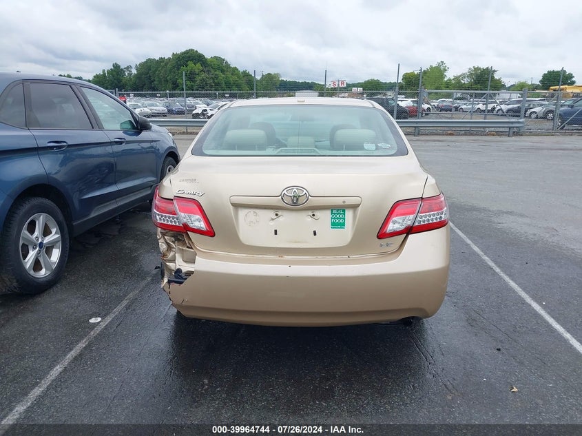 2010 Toyota Camry Le VIN: 4T1BF3EK4AU006084 Lot: 39964744