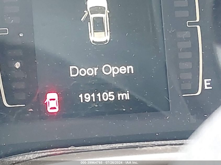 2017 Jeep Cherokee Latitude 4X4 VIN: 1C4PJMCBXHW537399 Lot: 39964765