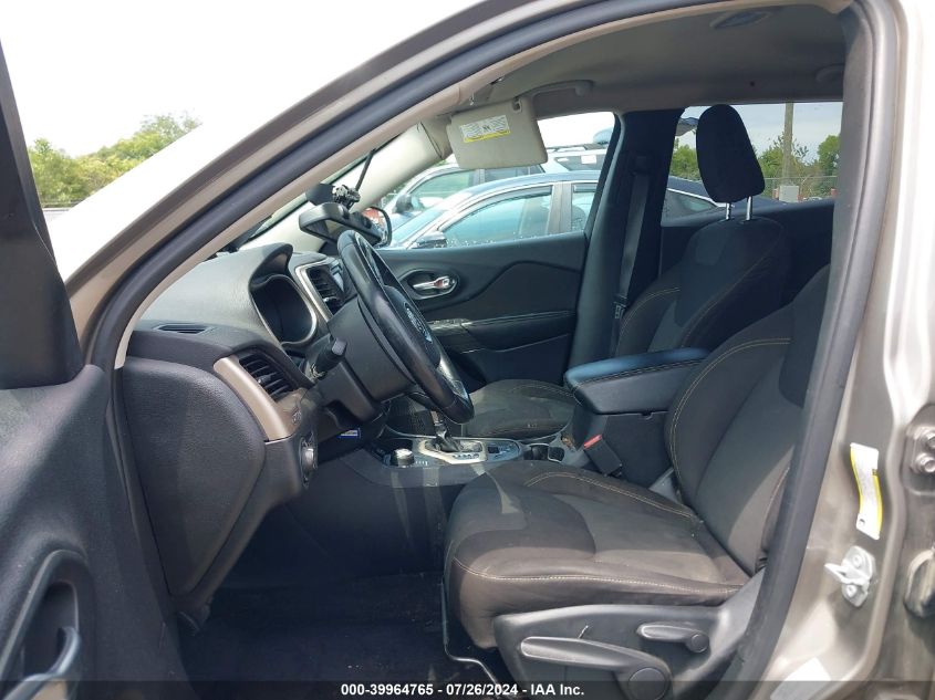 2017 Jeep Cherokee Latitude 4X4 VIN: 1C4PJMCBXHW537399 Lot: 39964765