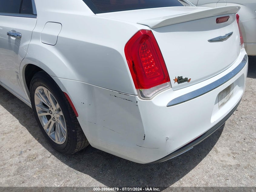 VIN 2C3CCAEG5HH564819 2017 CHRYSLER 300C