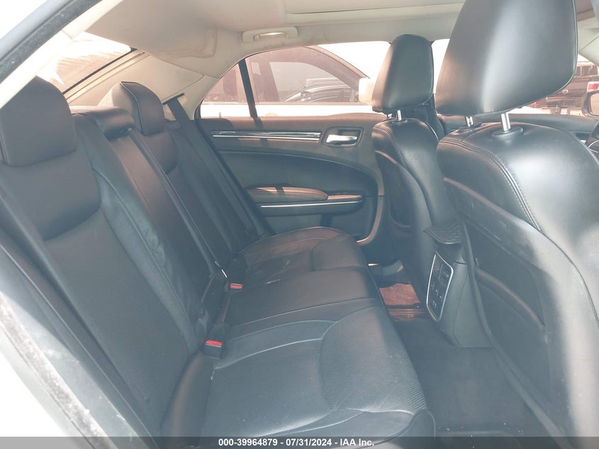 VIN 2C3CCAEG5HH564819 2017 CHRYSLER 300C