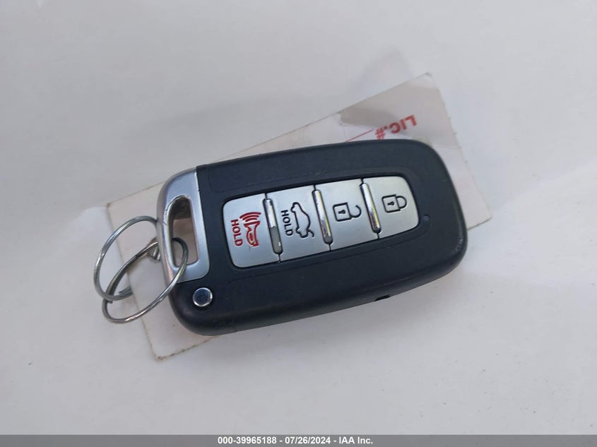 2013 Hyundai Elantra Gls/Limited VIN: 5NPDH4AE4DH202375 Lot: 39965188