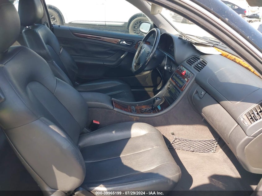 2002 Mercedes-Benz Clk 320 VIN: WDBLJ65G72F199680 Lot: 39965199