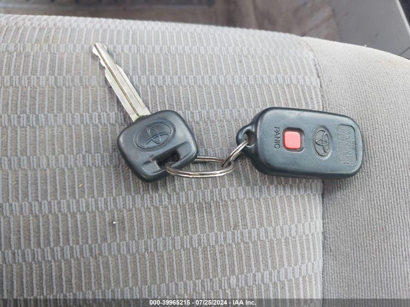 2005 Toyota Camry Le VIN: 4T1BE30K15U943183 Lot: 39965215