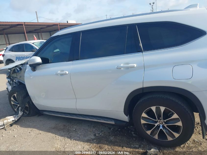 2022 Toyota Highlander Xle VIN: 5TDGZRAHXNS120681 Lot: 39965317