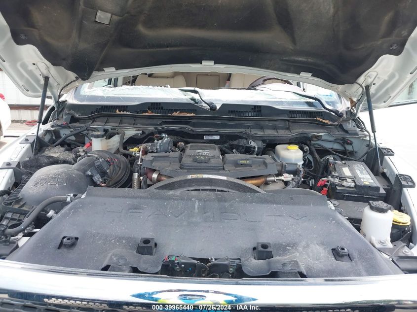 2017 Ram 2500 Laramie Mega Cab 4X4 6'4 Box VIN: 3C6UR5NL2HG644475 Lot: 39965440