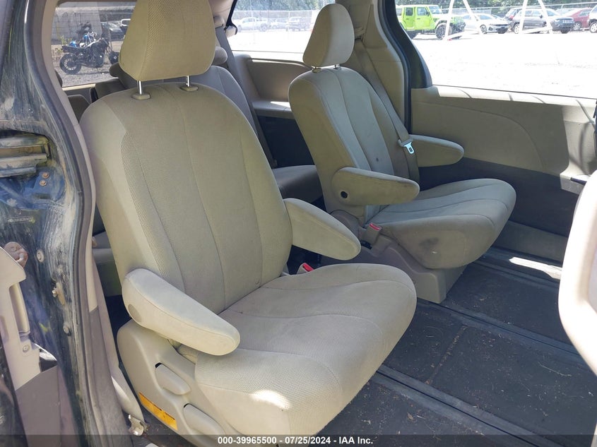 2011 Toyota Sienna Base V6 VIN: 5TDZK3DC7BS147763 Lot: 39965500