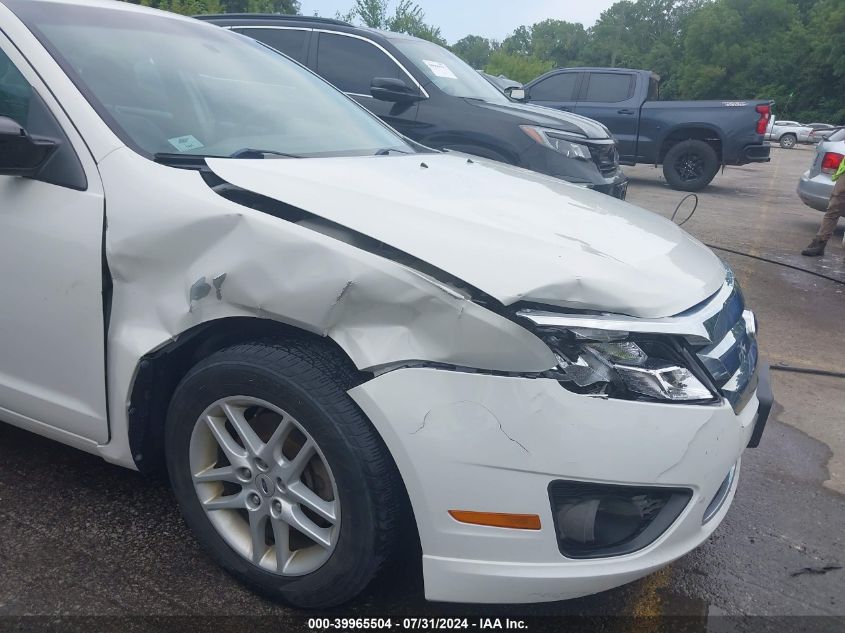 2012 Ford Fusion S VIN: 3FAHP0GA3CR143998 Lot: 39965504