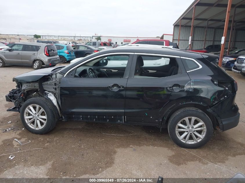 JN1BJ1CR5JW269232 2018 Nissan Rogue Sport S