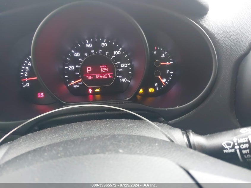 2015 KIA SOUL + - KNDJP3A55F7179406