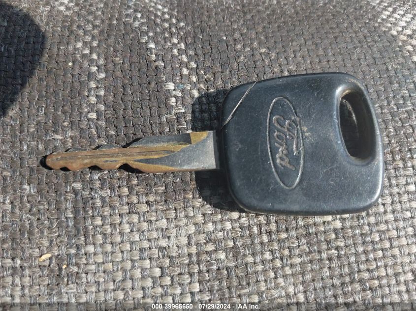 1999 Ford F-150 Lariat/Work Series/Xl/Xlt VIN: 1FTRF17W9XNB07065 Lot: 39965650