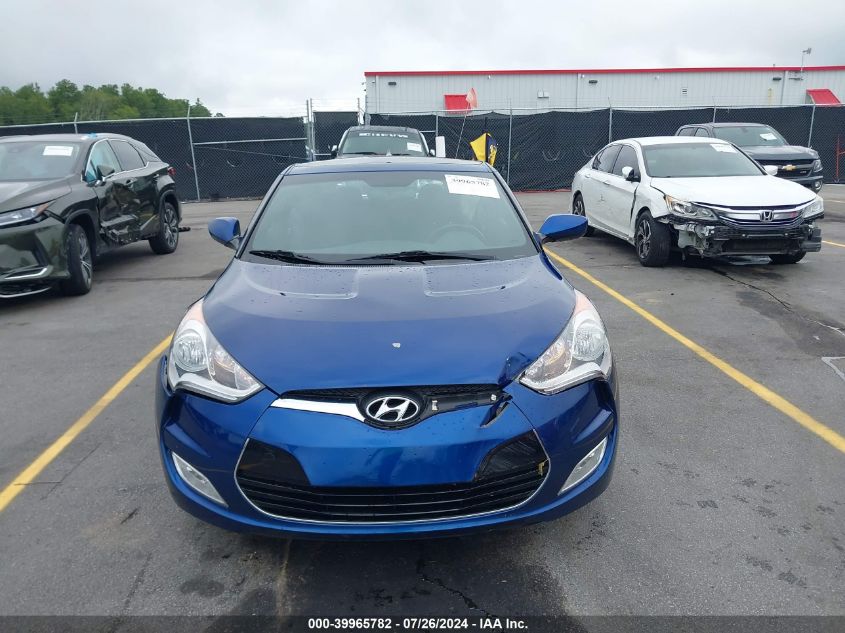 2017 Hyundai Veloster VIN: KMHTC6AD0HU320475 Lot: 39965782