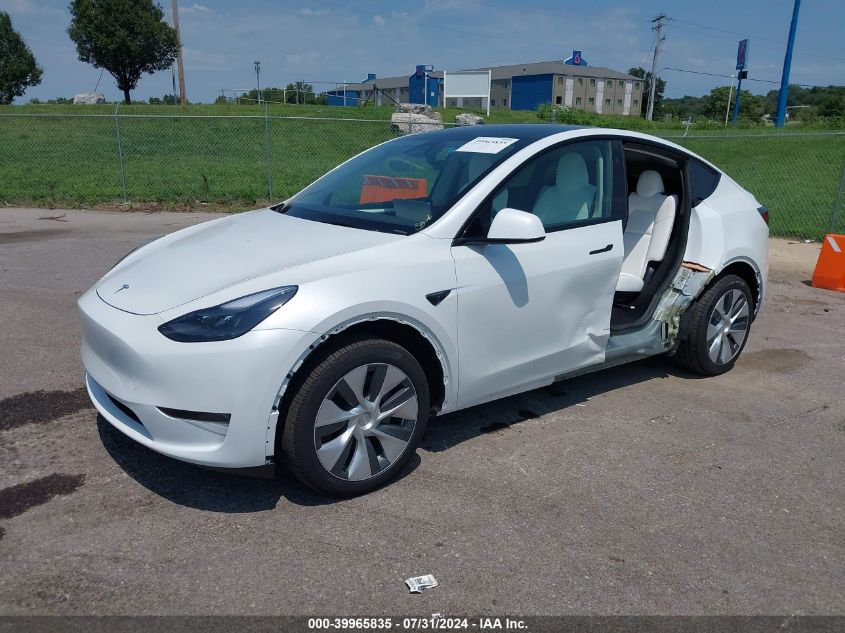 7SAYGDEE0RA250606 2024 TESLA MODEL Y - Image 2