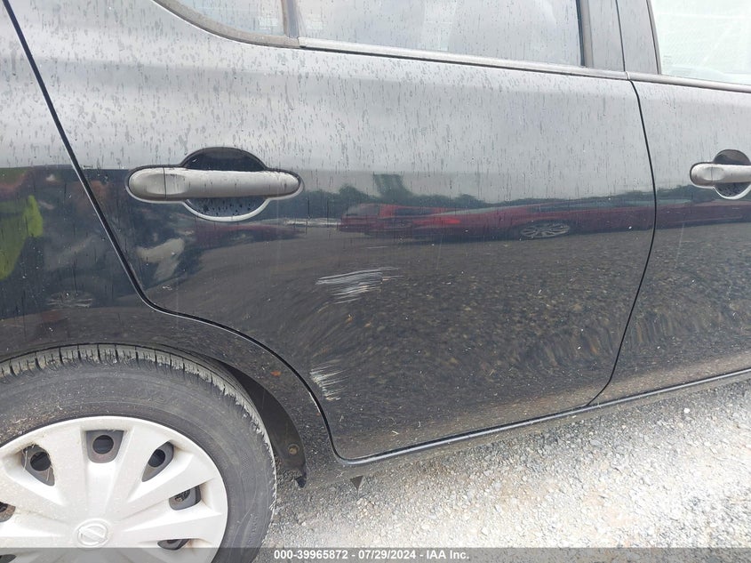 2013 Nissan Versa 1.6 S+ VIN: 3N1CN7AP0DL883483 Lot: 39965872