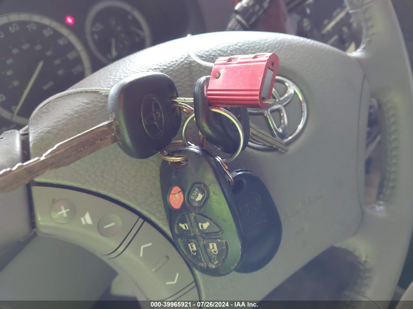 2005 Toyota Sienna Xle VIN: 5TDZA22C15S333044 Lot: 39965921