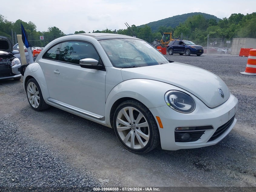 2014 VOLKSWAGEN BEETLE 1.8T - 3VWJ17AT5EM655212