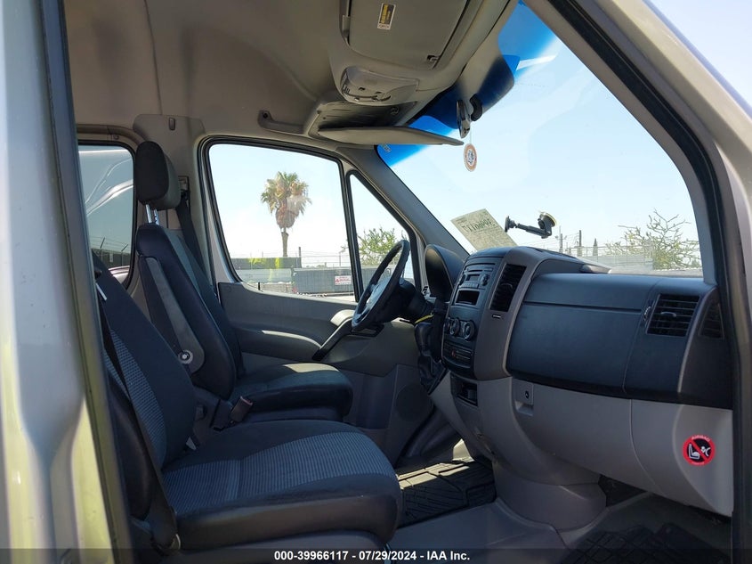 2010 Mercedes-Benz Sprinter 2500 VIN: WDZPE7CC2A5477919 Lot: 39966117