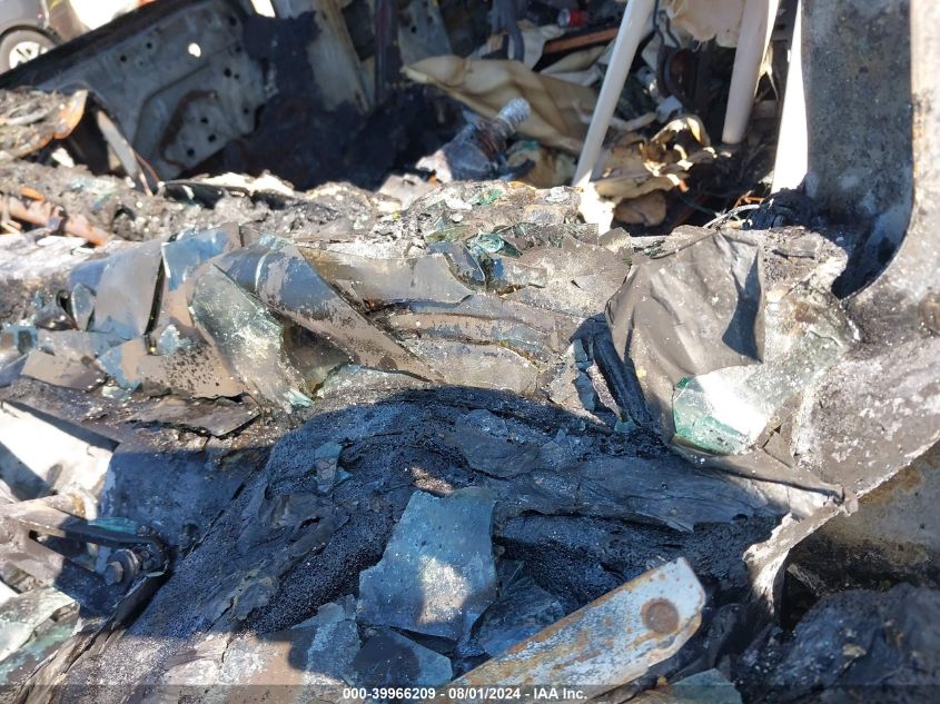 2003 Hummer H2 VIN: 5GRGN23U63H129018 Lot: 39966209