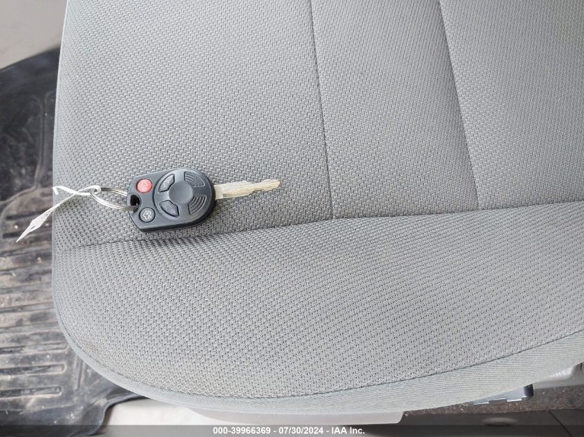 2009 Ford Escape Xlt VIN: 1FMCU93789KA87402 Lot: 39966369