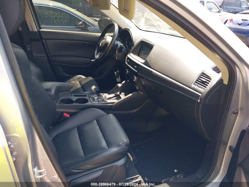 2016 MAZDA CX-5 GT - JM3KE4DY0G0711913
