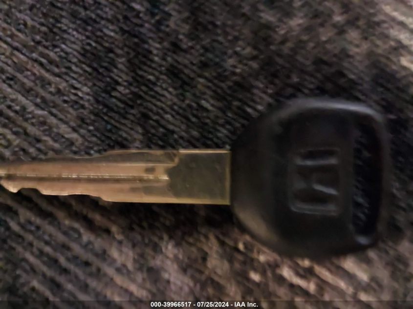 2000 Honda Cr-V Lx VIN: JHLRD2840YC008420 Lot: 39966517