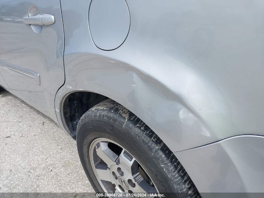 2010 Honda Pilot Touring VIN: 5FNYF4H93AB029832 Lot: 39966726