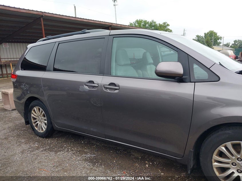 2013 Toyota Sienna Xle V6 8 Passenger VIN: 5TDYK3DC8DS325498 Lot: 39966762