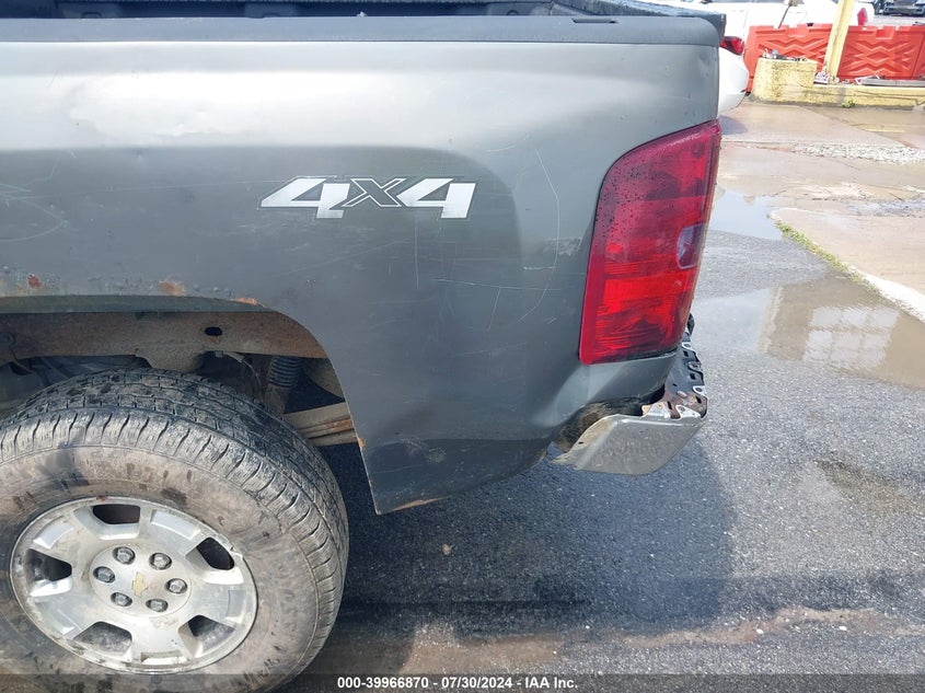 2011 Chevrolet Silverado 1500 Lt VIN: 3GCPKSE30BG294702 Lot: 39966870