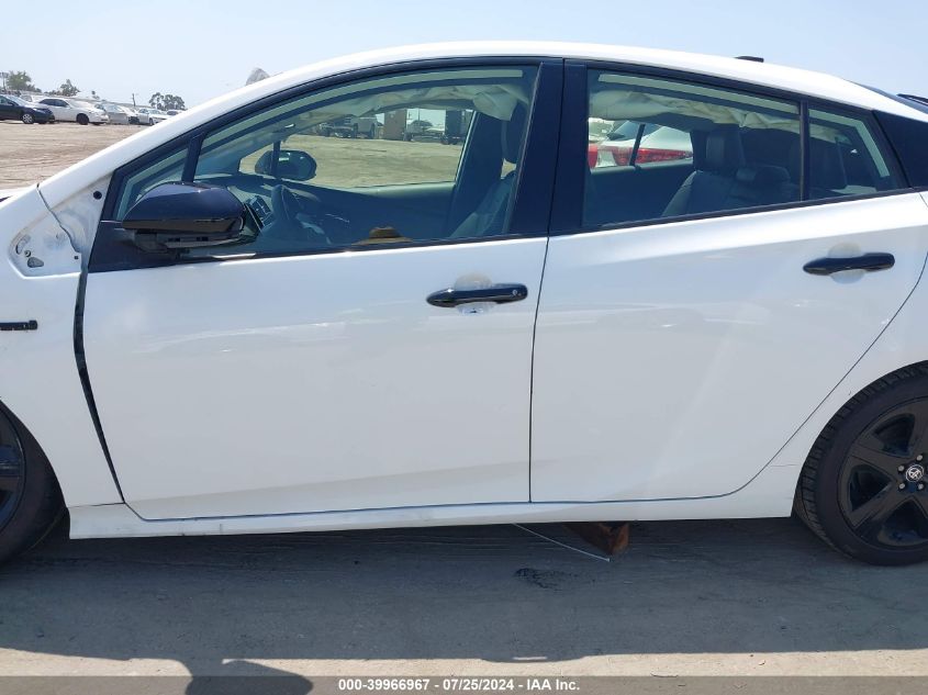 2022 Toyota Prius Nightshade Edition VIN: JTDKAMFUXN3167656 Lot: 39966967