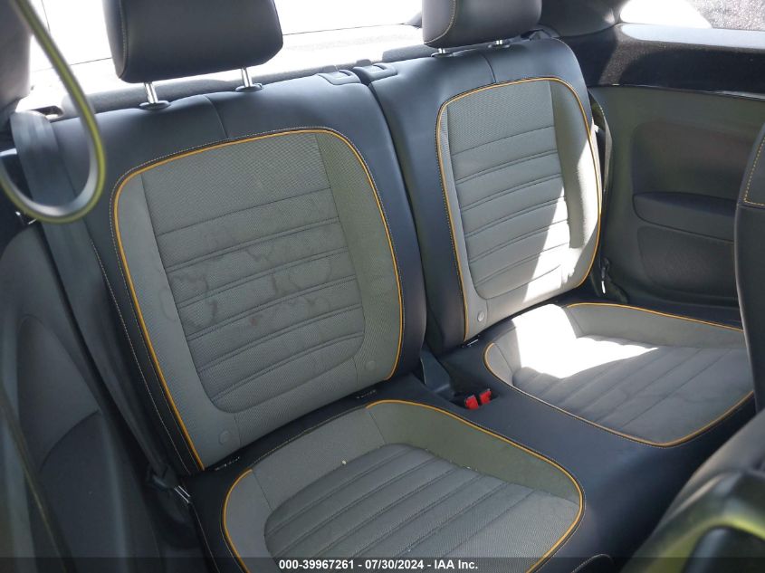 2016 VOLKSWAGEN BEETLE 1.8T DUNE - 3VWS17AT1GM632145