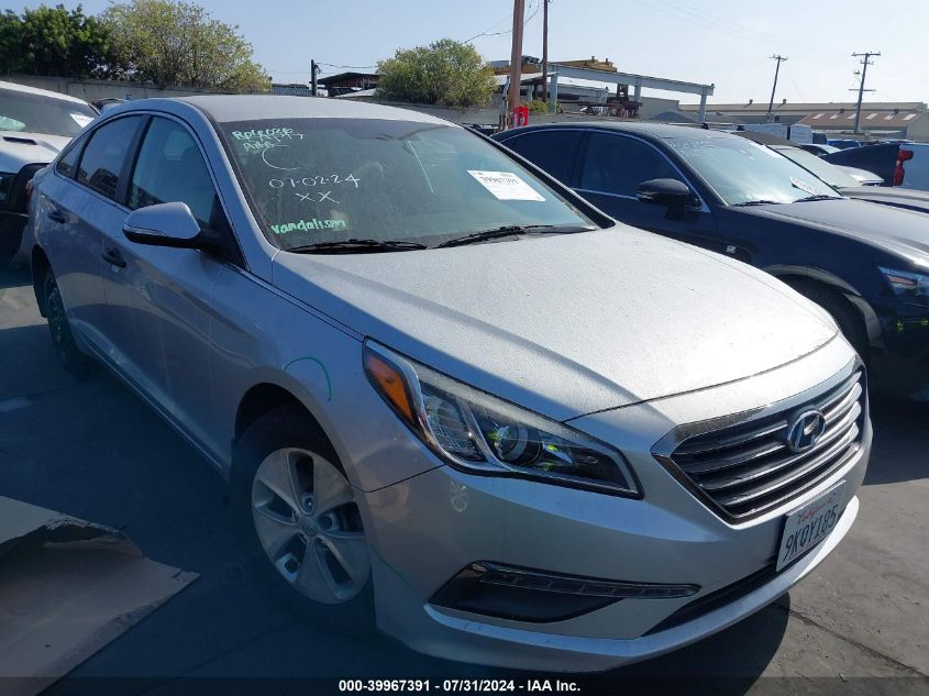 5NPE24AA5FH118006 2015 HYUNDAI SONATA - Image 1