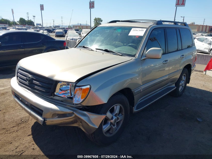 2005 Toyota Land Cruiser V8 VIN: JTEHT05JX52072567 Lot: 39967608