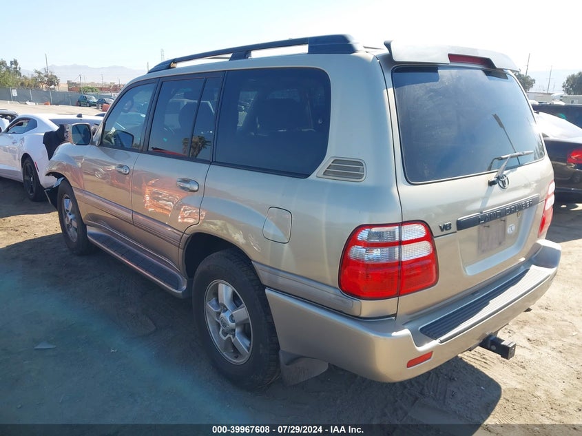 2005 Toyota Land Cruiser V8 VIN: JTEHT05JX52072567 Lot: 39967608
