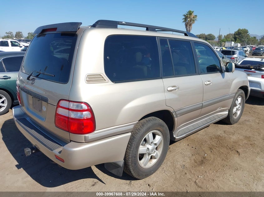 2005 Toyota Land Cruiser V8 VIN: JTEHT05JX52072567 Lot: 39967608