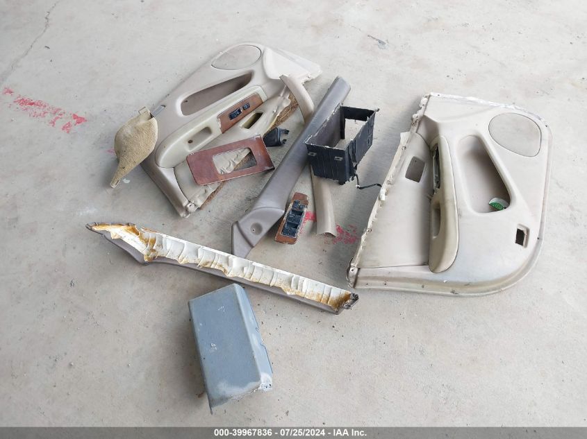 1997 Lexus Es 300 VIN: JT8BF22G0V0043370 Lot: 39967836