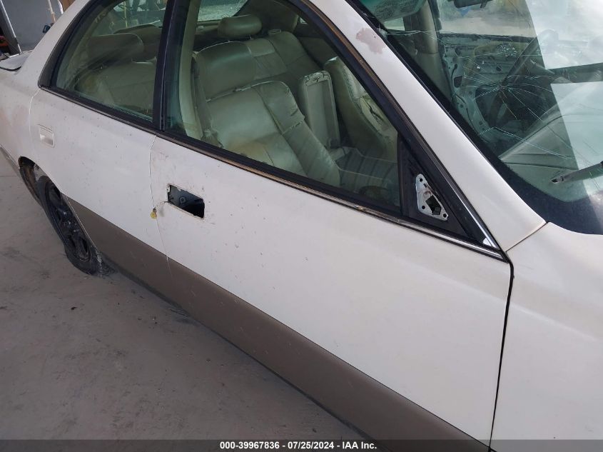 1997 Lexus Es 300 VIN: JT8BF22G0V0043370 Lot: 39967836