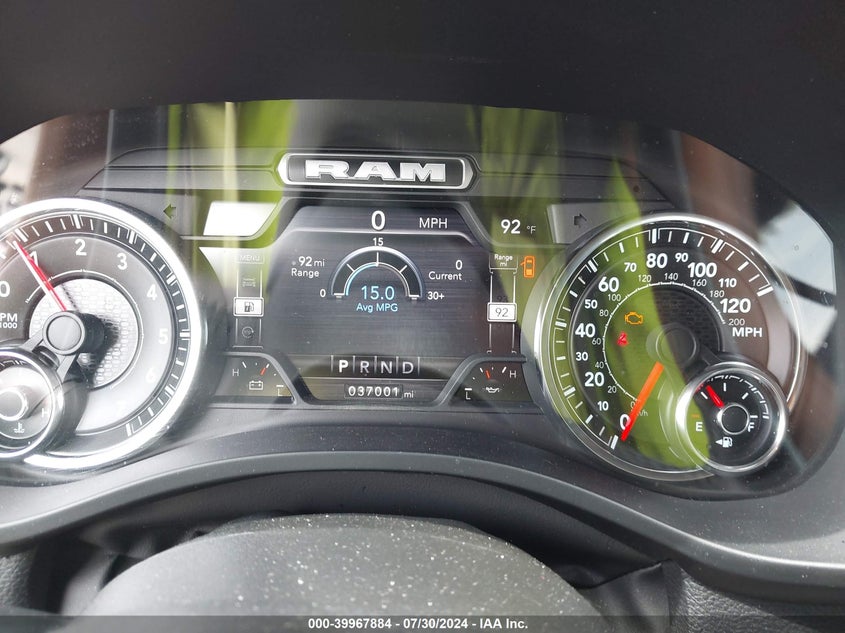 2022 Ram 1500 Big Horn Quad Cab 4X2 6'4 Box VIN: 1C6RREBT0NN354927 Lot: 39967884