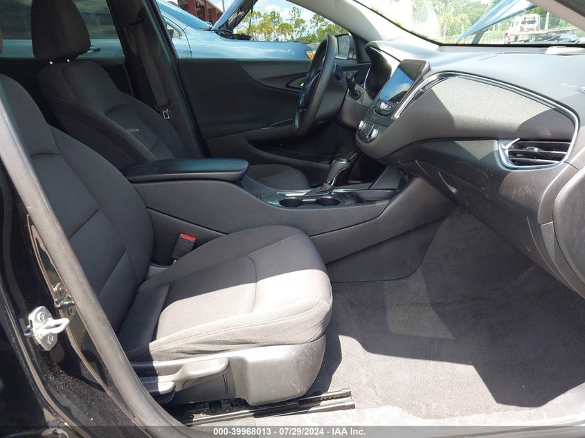 2019 CHEVROLET MALIBU LT - 1G1ZD5ST7KF105689