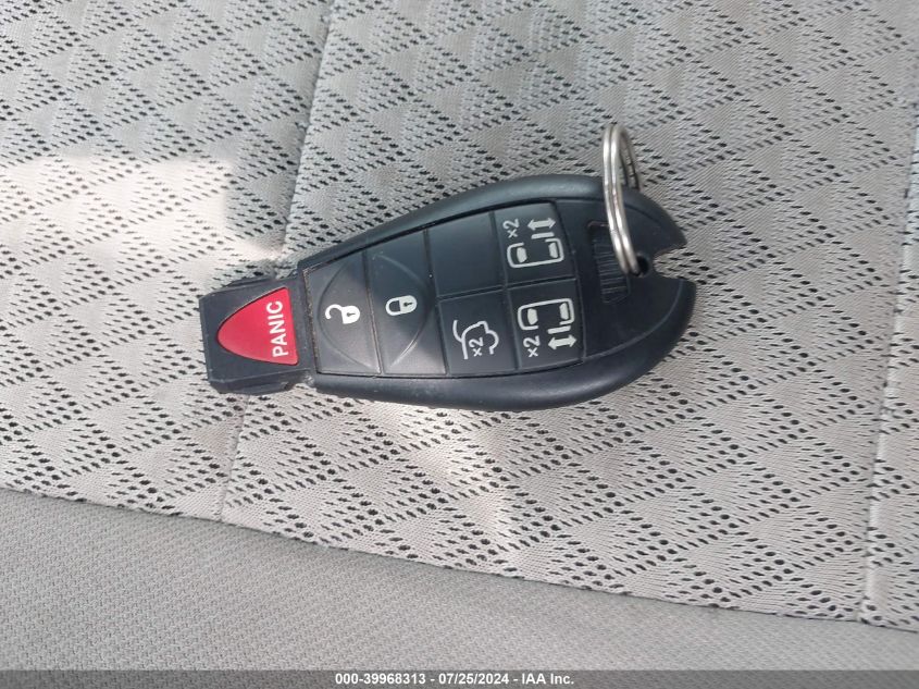 2008 Chrysler Town & Country Touring VIN: 2A8HR54P88R121026 Lot: 39968313