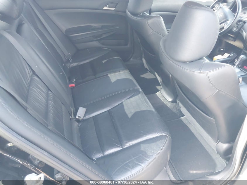 2011 Honda Accord Se VIN: 1HGCP2F67BA087765 Lot: 39968401