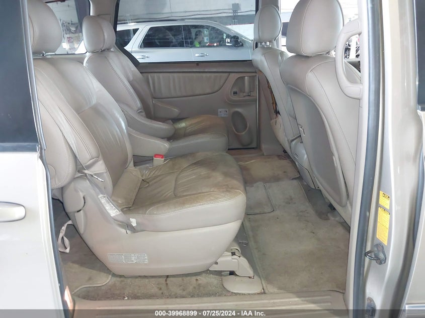 2006 Toyota Sienna Xle Limited VIN: 5TDBA22CX6S071947 Lot: 39968899