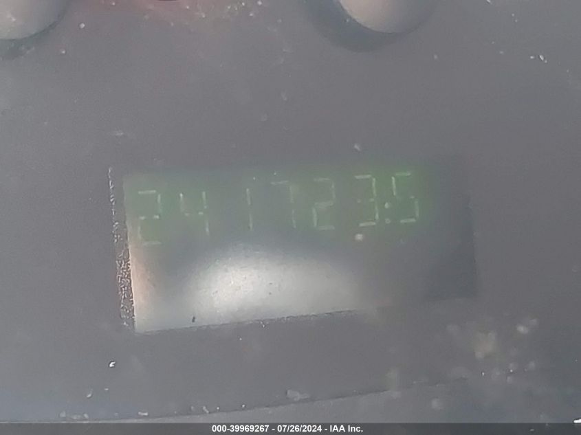 2005 Ford E-150 Commercial/Recreational VIN: 1FTRE14W75HA86851 Lot: 39969267