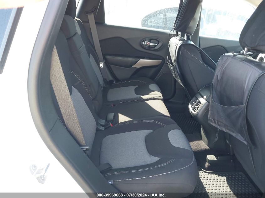 2018 Jeep Cherokee Latitude Fwd VIN: 1C4PJLCB2JD537702 Lot: 39969668