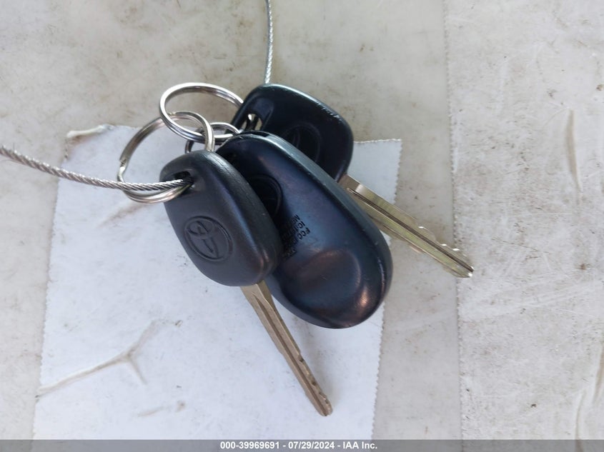 2011 Toyota Sienna Le VIN: 5TDKK3DC2BS035292 Lot: 39969691