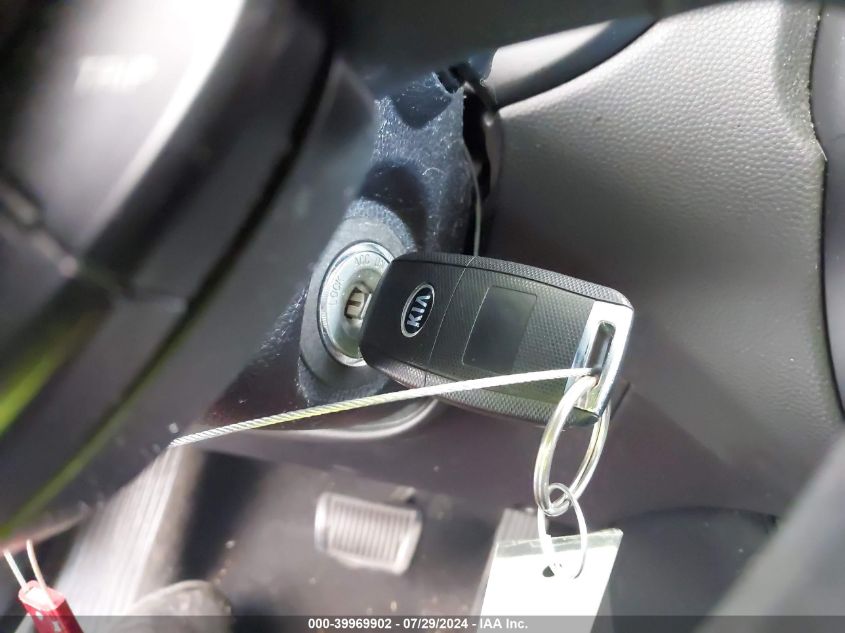 2015 Kia Soul + VIN: KNDJP3A50F7784045 Lot: 39969902