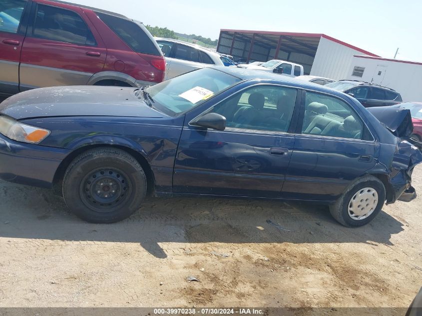 1999 Toyota Camry Le VIN: 4T1BG22K2XU489921 Lot: 39970238