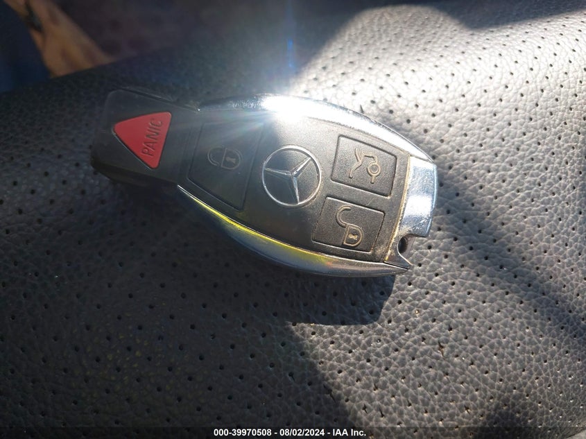 2008 Mercedes-Benz C 300 Luxury 4Matic/Sport 4Matic VIN: WDDGF81X38F163635 Lot: 39970508