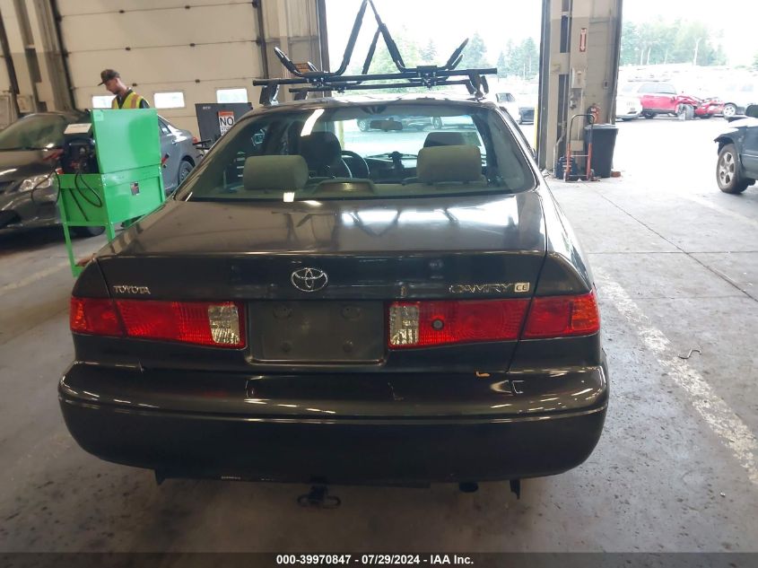 2000 Toyota Camry Ce/Le/Xle VIN: 4T1BG22K5YU986091 Lot: 39970847