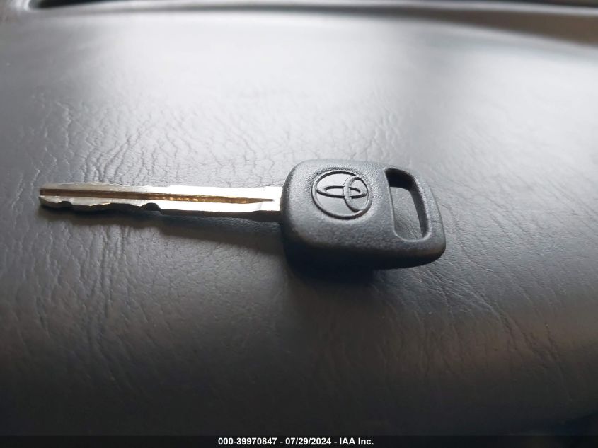 2000 Toyota Camry Ce/Le/Xle VIN: 4T1BG22K5YU986091 Lot: 39970847